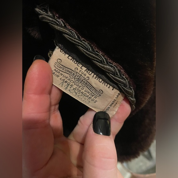 Vintage 1950’s Chocolate Lamb Fur Coat - Picture 8 of 12